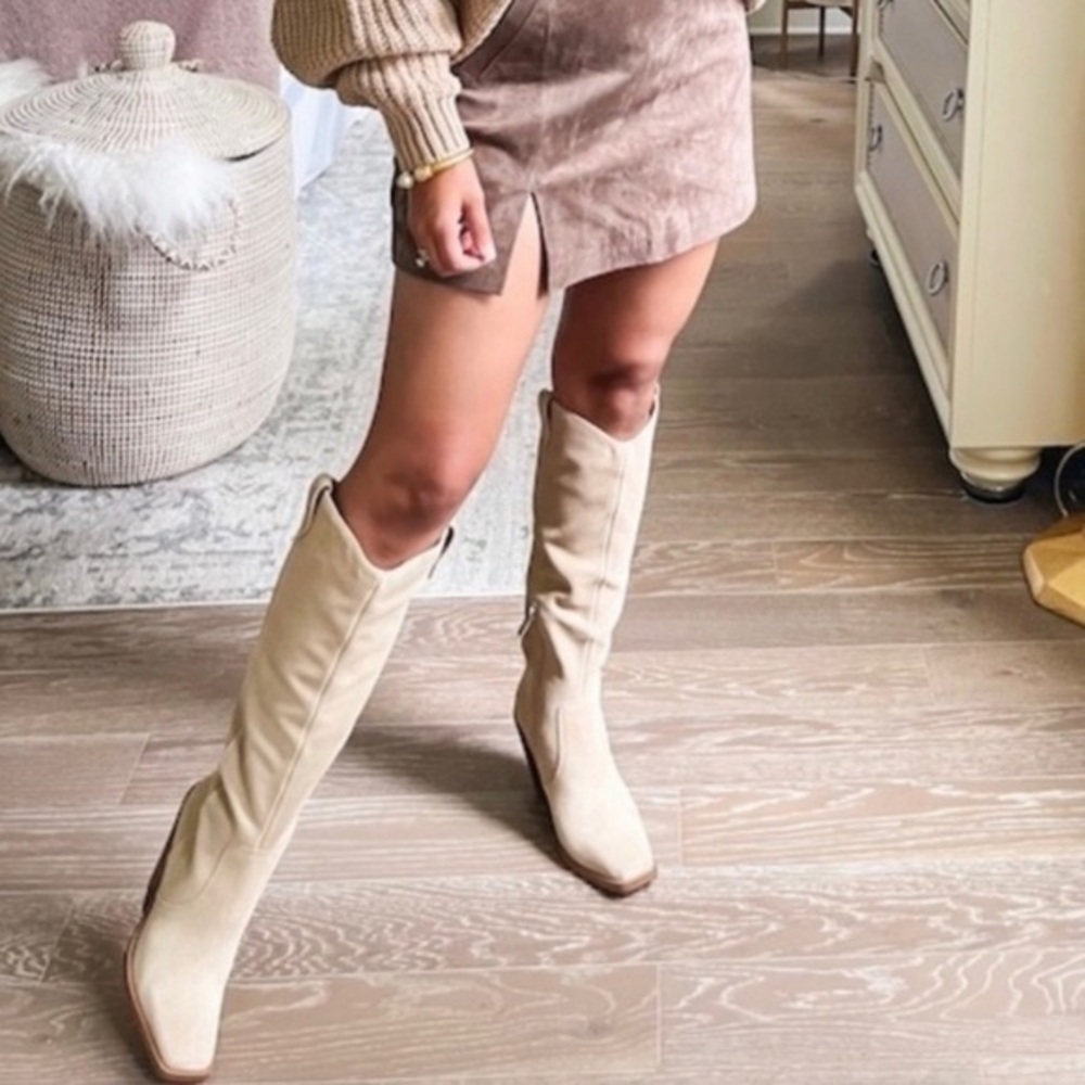 Vince camuto Afelia Knee High Boot women size 8.5